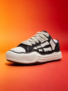 2026 New Couple Comfortable Low Top Sneakers, Men's Women's Street Style Soft Sole Breathable Anti-Slip Durable Casual Athletic Trainer Sports Shoes