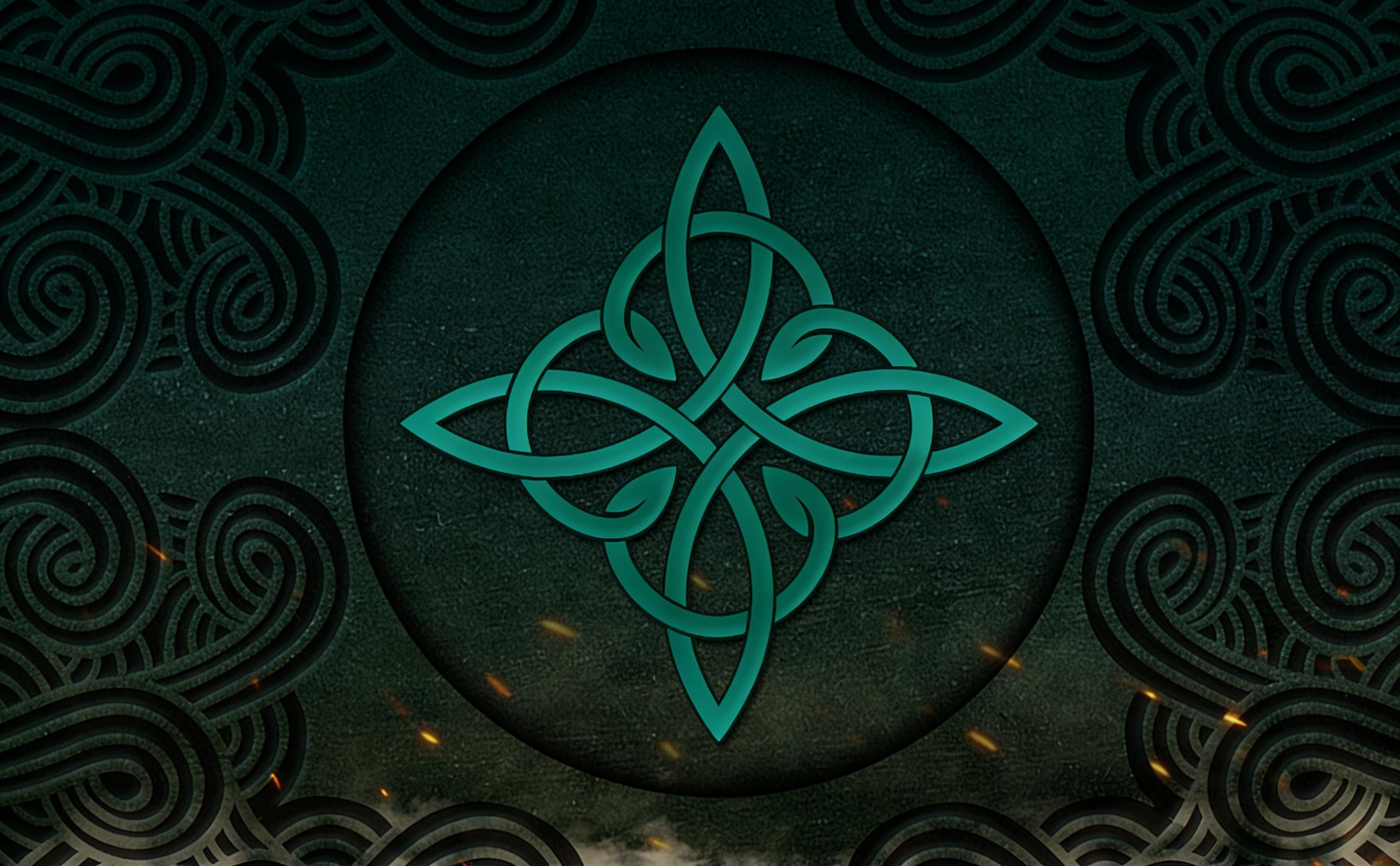 Witches Knot Necklace for Men, Celtic Triquetra Trinity Pendant, Norse Viking Protection Amulet