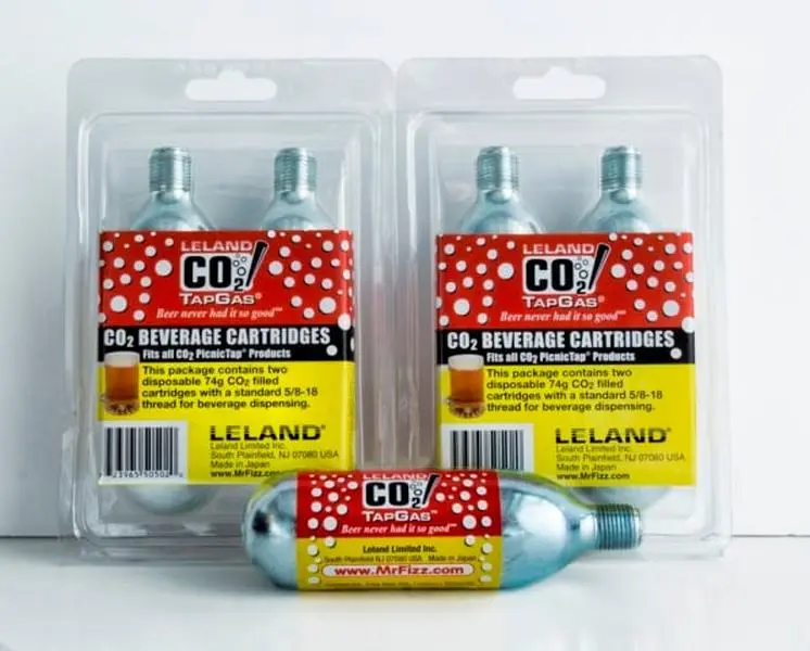 Leland Mr. Fizz CO2 Tapgas Four 74g CO2 Cylinders Per Pack for Picnictap & Fridgetap