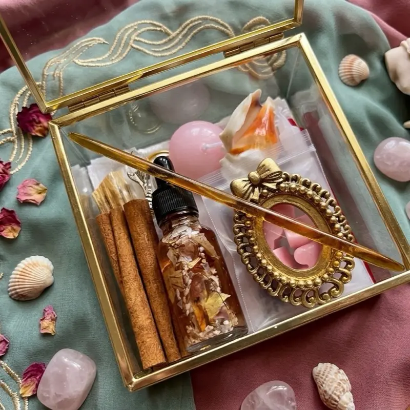 Aphrodite Mini Altar + Start Up Kit
