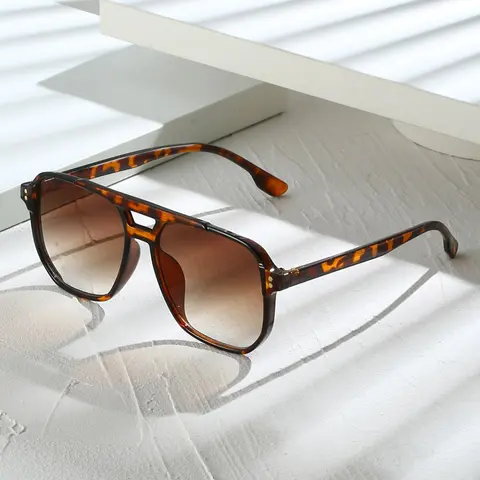 Women's Boho Style Sunglasses, Trendy Fashion Shades, Leopard Print Color-Block Design, Casual Fashion Eyewear for Beach, Travel and Outdoor Activities, Trending Glasses