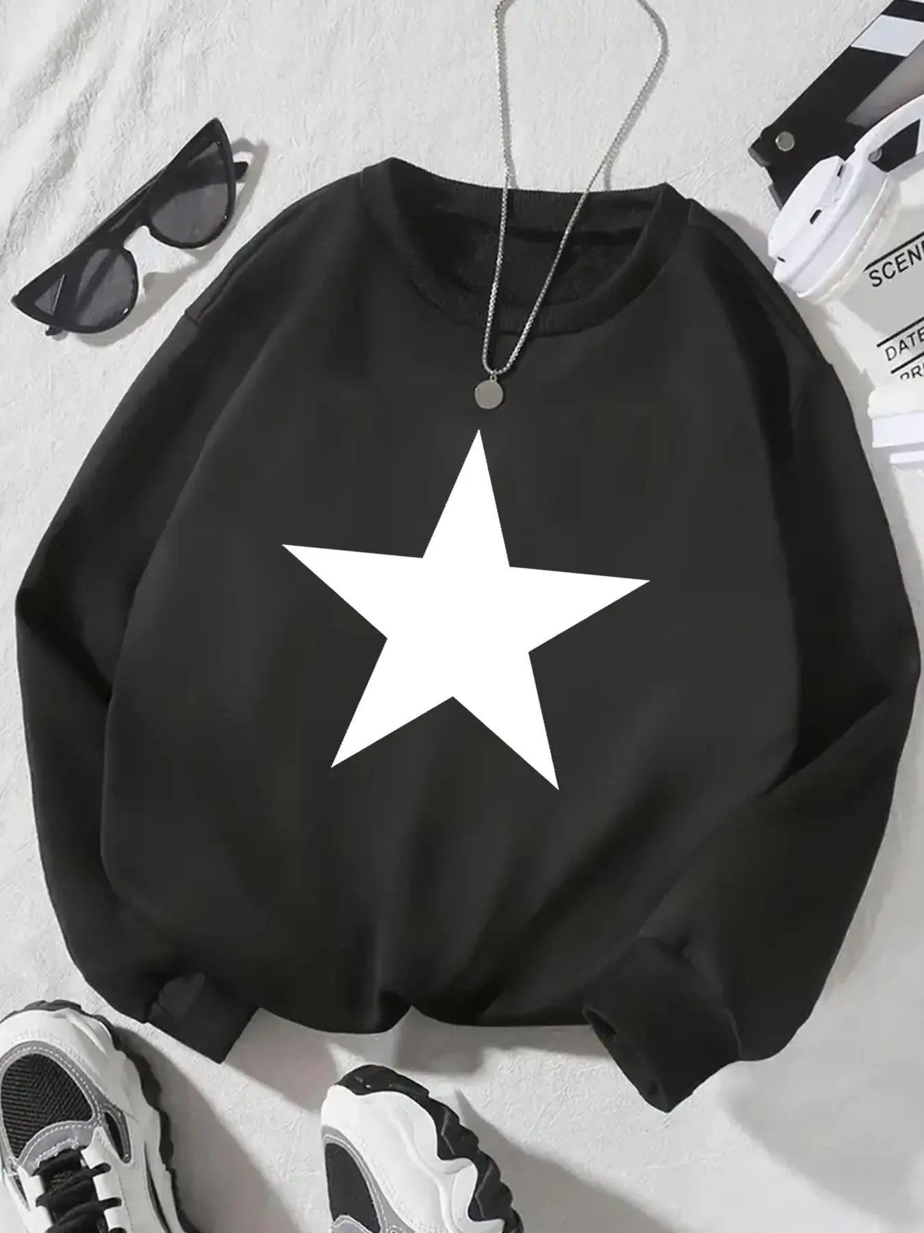 Girl's Star Print Drop Shoulder Sweatshirt, Casual Long Sleeve Round Neck Pullover for Fall & Winter, Kids Clothes for Daily Wear