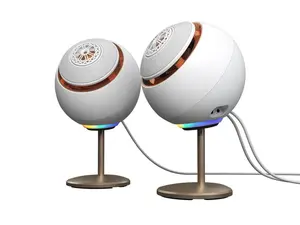 Creative Pebble Nova Premium 2.0 USB-C Speakers with Coaxial Drivers - White