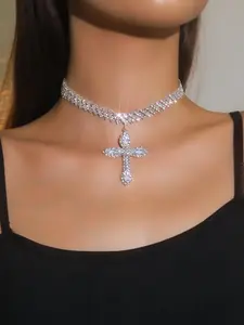 A sparkling and fashionable rhinestone cross necklace with an elegant and luxurious personality, perfect as an exquisite accessory for women's parties Fashion Jewelry Party