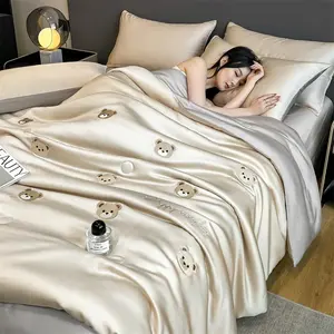 Cool Ice Silk Summer Quilt Dormitory Single Core Double Air Conditioning Quilt, Comfortable Bedding for Home & Travel, Cooling Duvet
