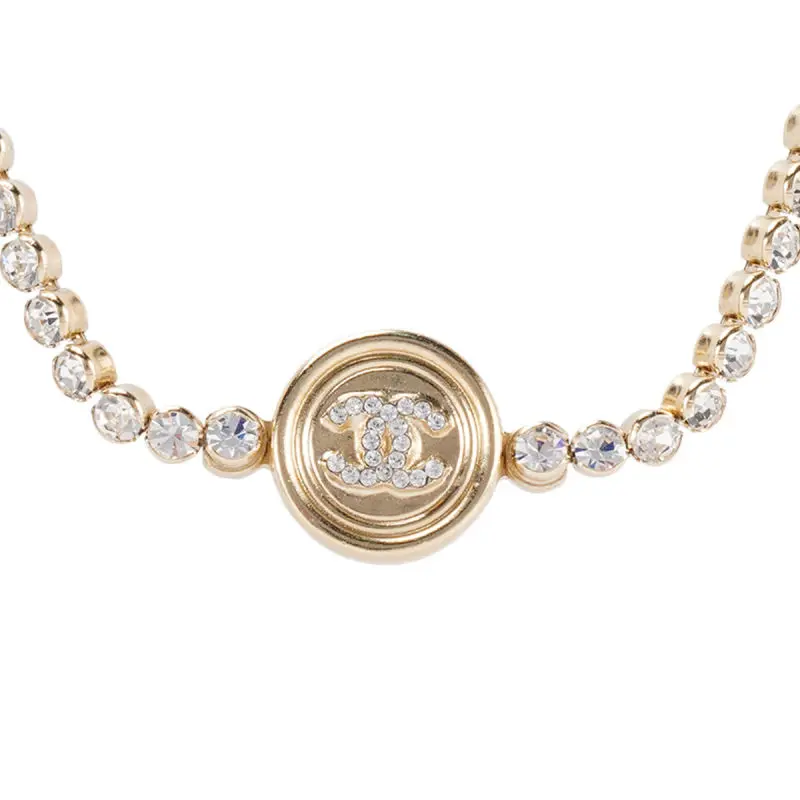 Pre-owned Chanel Gold Tone Crystal CC Logo Coin Necklace JLP020510