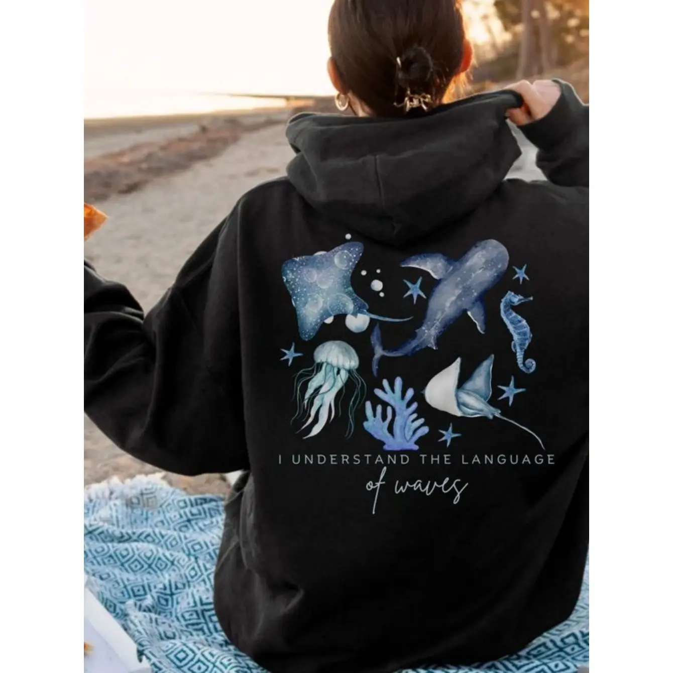 Marine Life Graphic Hoodie, Soft and Cozy Unisex Pullover Sweatshirt - Long-Sleeve Tops for a Comfy OOTD, Sweatshirts, Hoodies For Women, Graphic Print Adds Character, Sweatshirts For Women, Casual Ootd