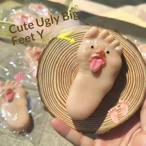 Cartoon Big Foot Squishy Toy, Kawaii Squishies, Soft and Stretchy Stress Relief Fidget Toy, Perfect for Work and Study, Fun and Relaxing Gift Idea