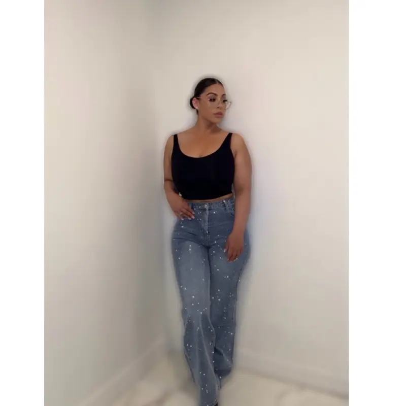 Rhinestone Jeans - Sparkling Denim with Rhinestones for a Stylish Look