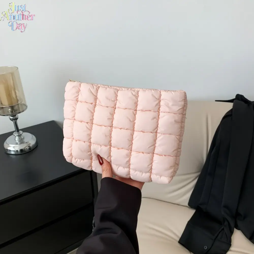 Quilted Large-Capacity Clutch - Zippered Casual Purse, Daily Use Purse, Camping Picnic Storage Bag, Ideal Christmas Gift for Outdoor Enthusiasts