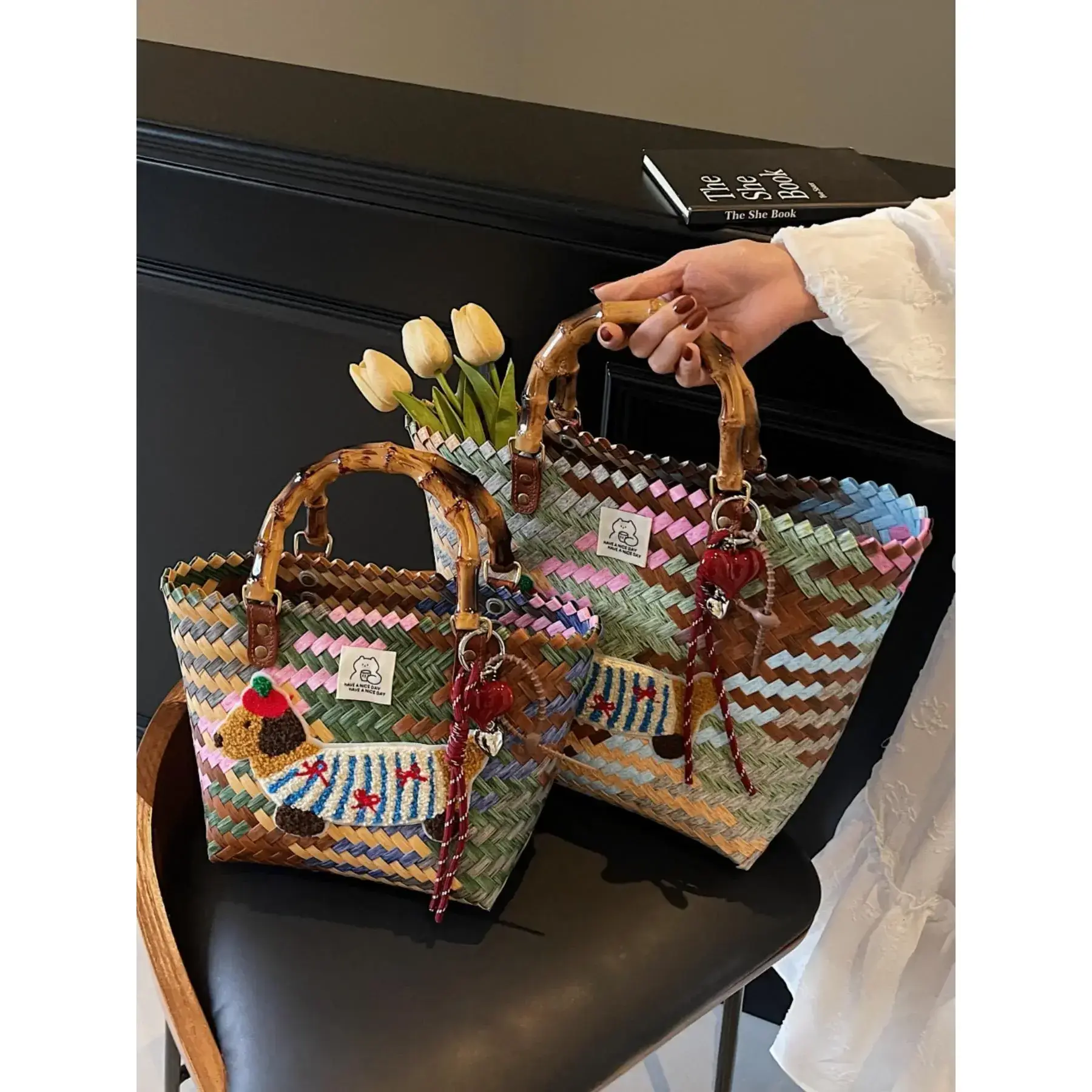 Women's Fashionable Woven Straw Colorblock Patchwork Handbag, Casual Versatile Durable Bag with Cute Heart Charm, Trendy High-quality Trendy Commuter Bag, Girl Fashionable Shopping Bag, Textured Stylish Handbag, Ladies Purse, Summer Handbag Women's Fashionable Woven Straw Colorblock Patchwork Handbag, Casual Versatile Durable Bag with Cute Heart Charm, Trendy High-quality Trendy Commuter Bag, Girl Fashionable Shopping Bag, Textured Stylish Handbag, Ladies Purse, Summer Handbag