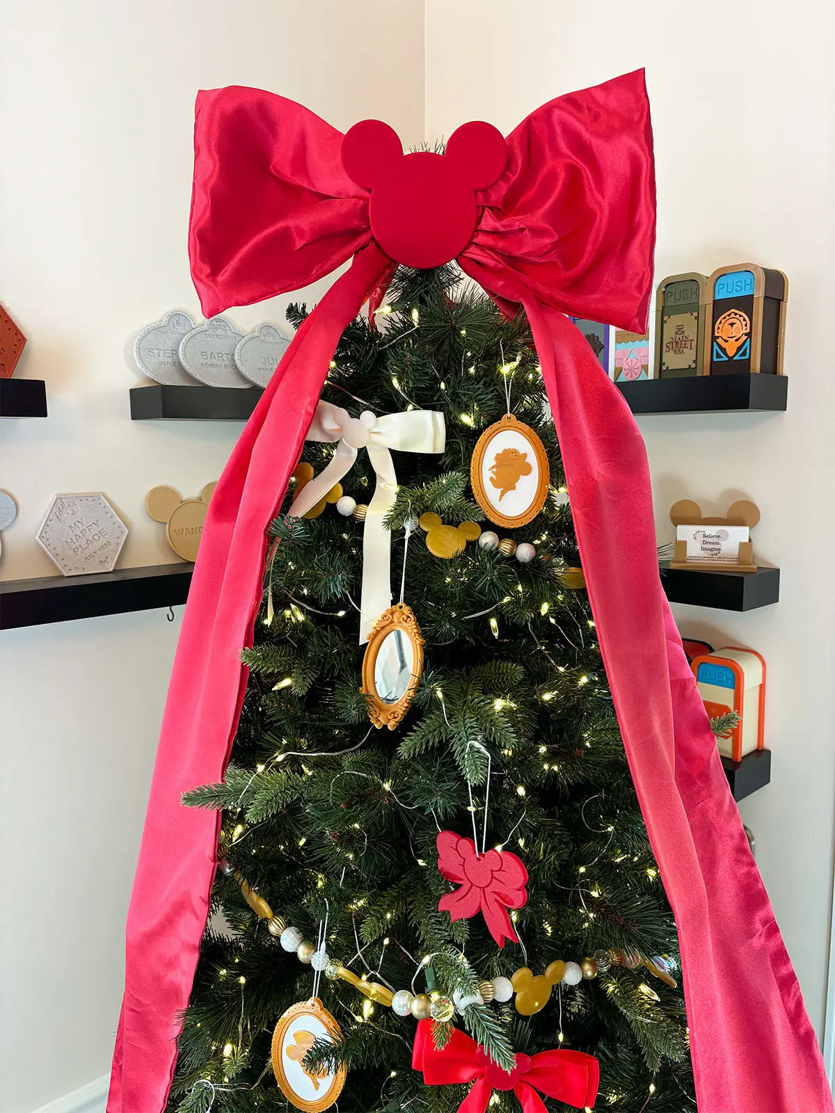 Red Mouse Bow Christmas Tree Topper