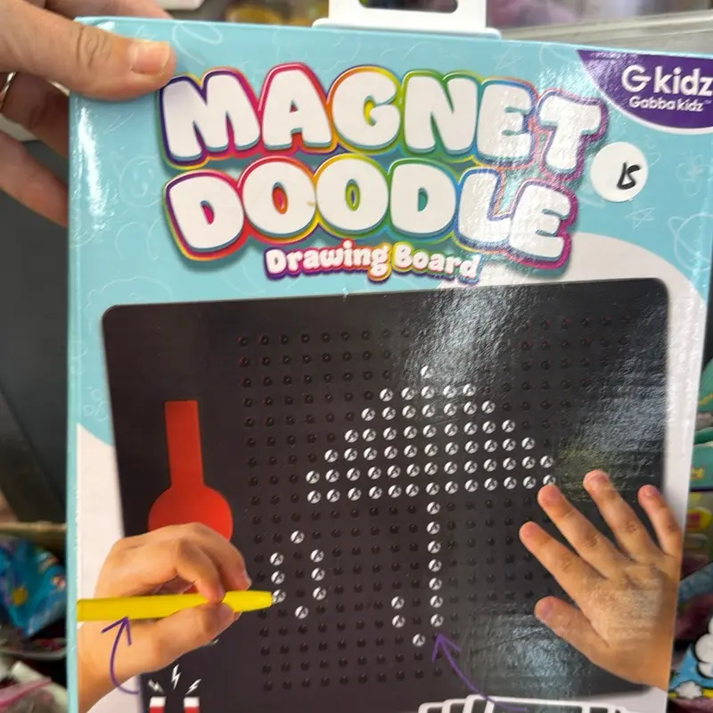 Large magnet doodle, drawing board stress relief toy