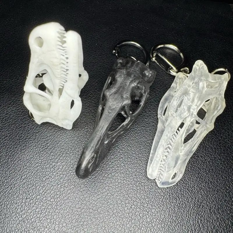 Velociraptor | Resin Keychain Skull Replica - High Paleo Accuracy, Detail, and Durability -  Prehistoric Vibe Accessory for Backpacks & Keys - Gift for Dino Enthusiasts - dinosaur toys for kids