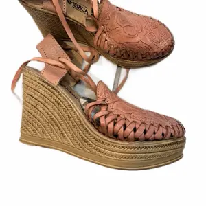 Media plataforma $45 Mexican Shoes, huaraches handmade sneakers, Walk with style Flatform Women shoes, handcrafted huaraches