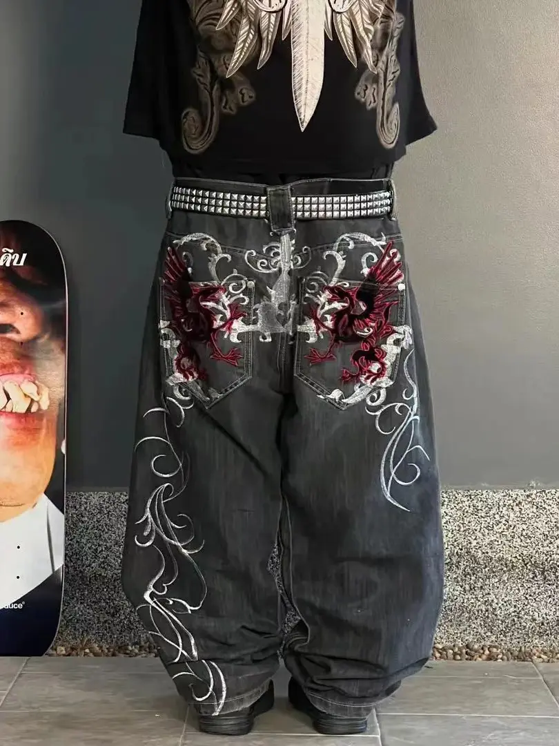 Y2K Dragon Scroll Embroidered Baggy Wide Leg Jeans Men, Vintage Dark Grey Washed Denim Trousers, Red Dragon & White Swirl Embroidery Oversized Loose Stacked Pants for Punk Hip Hop Skate Alt Street Outfits