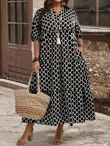 【Plus Size】 All Over Print Notched Neck Dress, Casual Fashion Half Sleeve Dress for Daily Outdoor Wear, Women's Plus Clothing, Pocket Dress
