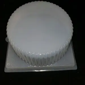 Molde de Plastico Round Scalloped 3L - Ideal for Desserts, 3L Capacity, Round Scalloped Design, Not Oven Safe, Perfect for Dessert Making