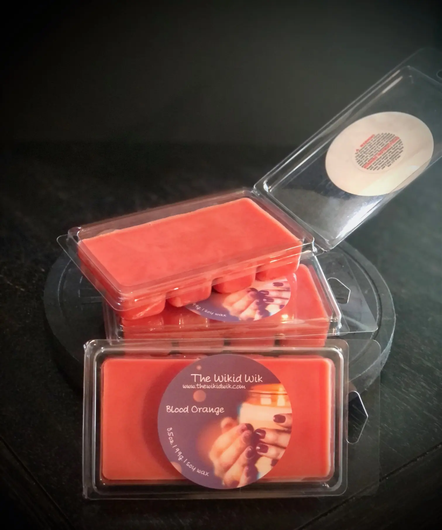 Blood Orange - Wax Melts...Bright, juicy, and refreshing — like freshly sliced blood oranges filling your space with sunshine.