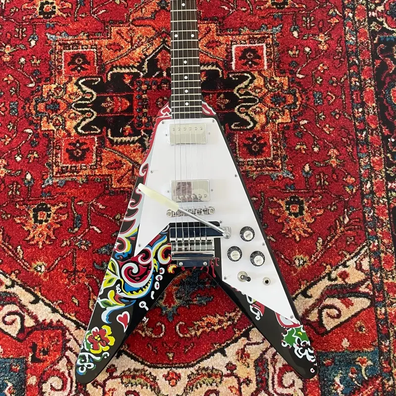 Vintage Psychedelic V-Shape Electric Guitar - Mahogany Wood Body, Black Finish, 4.5kg, Basic Protection, Ideal for Guitar Play, Great Gift (Toys & Hobbies, Musical Instruments & Accessories), Play Guitar