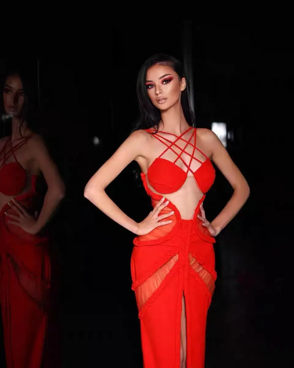 Scarlet Illusion Sculpt Gown
