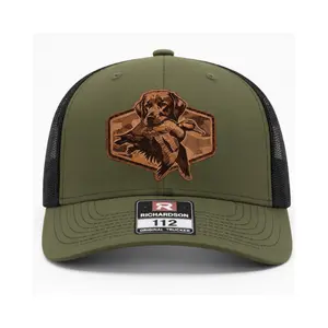 Labrador Dog Holding Duck Leather Patch Hat, Hunting Retriever Lab Graphic Cap, Waterfowl Bird Hunter Outdoor Custom Snapback, Retro Country Wildlife Nature Statement Gift For Him, Vintage Simple Classic Sun Cap, Casual Streetwear Headwear