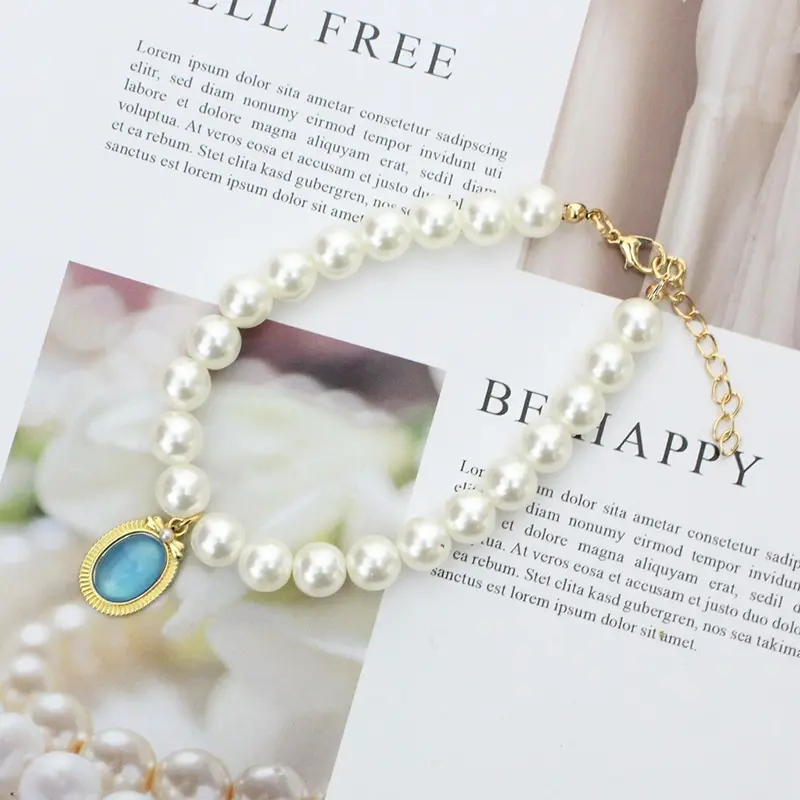 Pet cat dog cute imitation pearl necklace emerald catchain pendant cute pet collar lady style fashion pet match cuban  link Valentine's Day Dog Collar with Bowtie big breed custom acesso ries easy  harness Festive Christmas Cat Collars Set