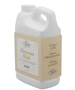 Tyler Candle Company Glamorous Wash 907g Liquid Detergent for All Fabric Types Phosphate-free Luxurious Fragrance Ideal for Machine and Hand-washing