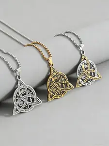 1pcs Celtic Knot Necklace Viking Pendant - Celtic Norse Triple Odin Horn Crescent Oden Horn Necklace for Men and Women 316L Stainless Steel Triskelion Amulet Pewter Tribal Protection Viking Triskele Jewelry