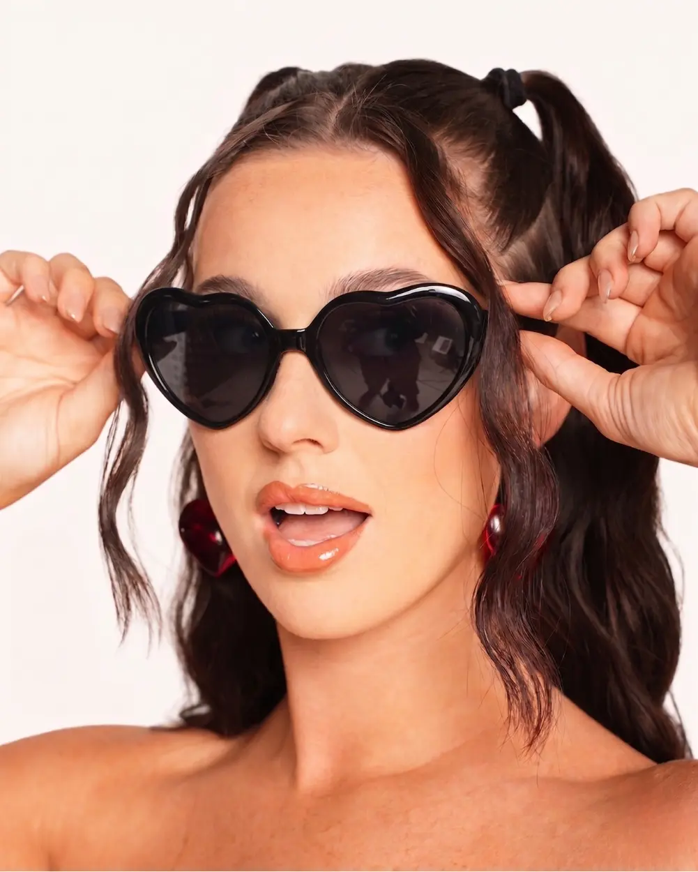 Lovesick Diffraction Glasses