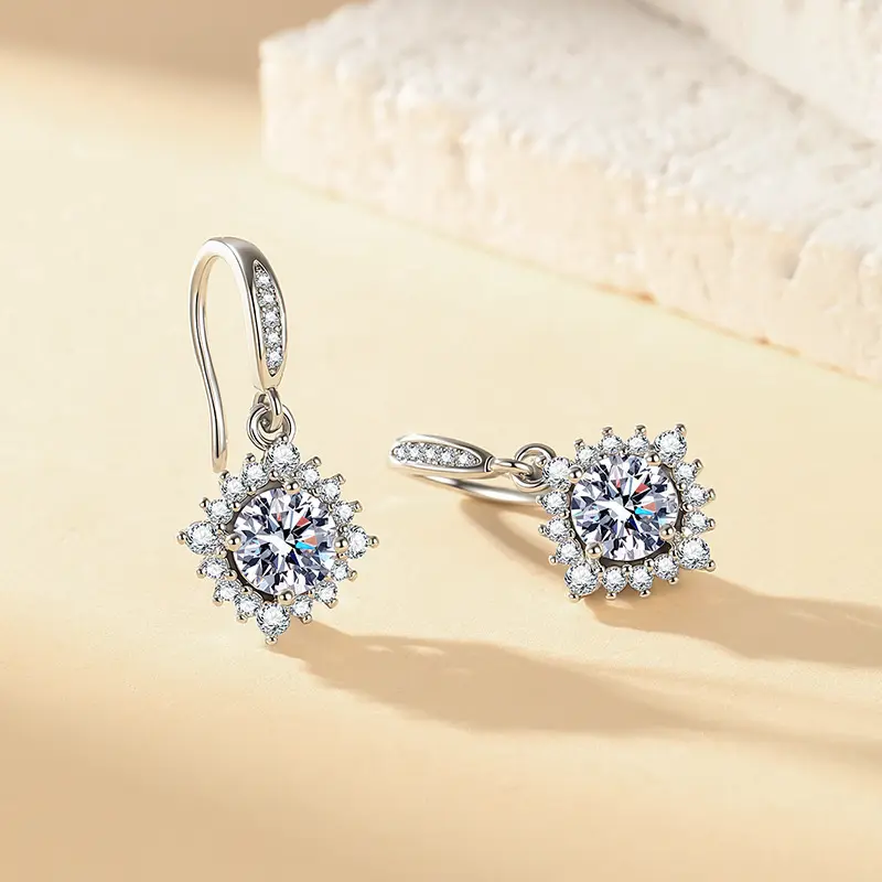 Women’s Luxury Versatile Moissanite Sunflower-Snowflake Earrings, Costume Jewelry Ideal for Birthday, Party, Daily Wear