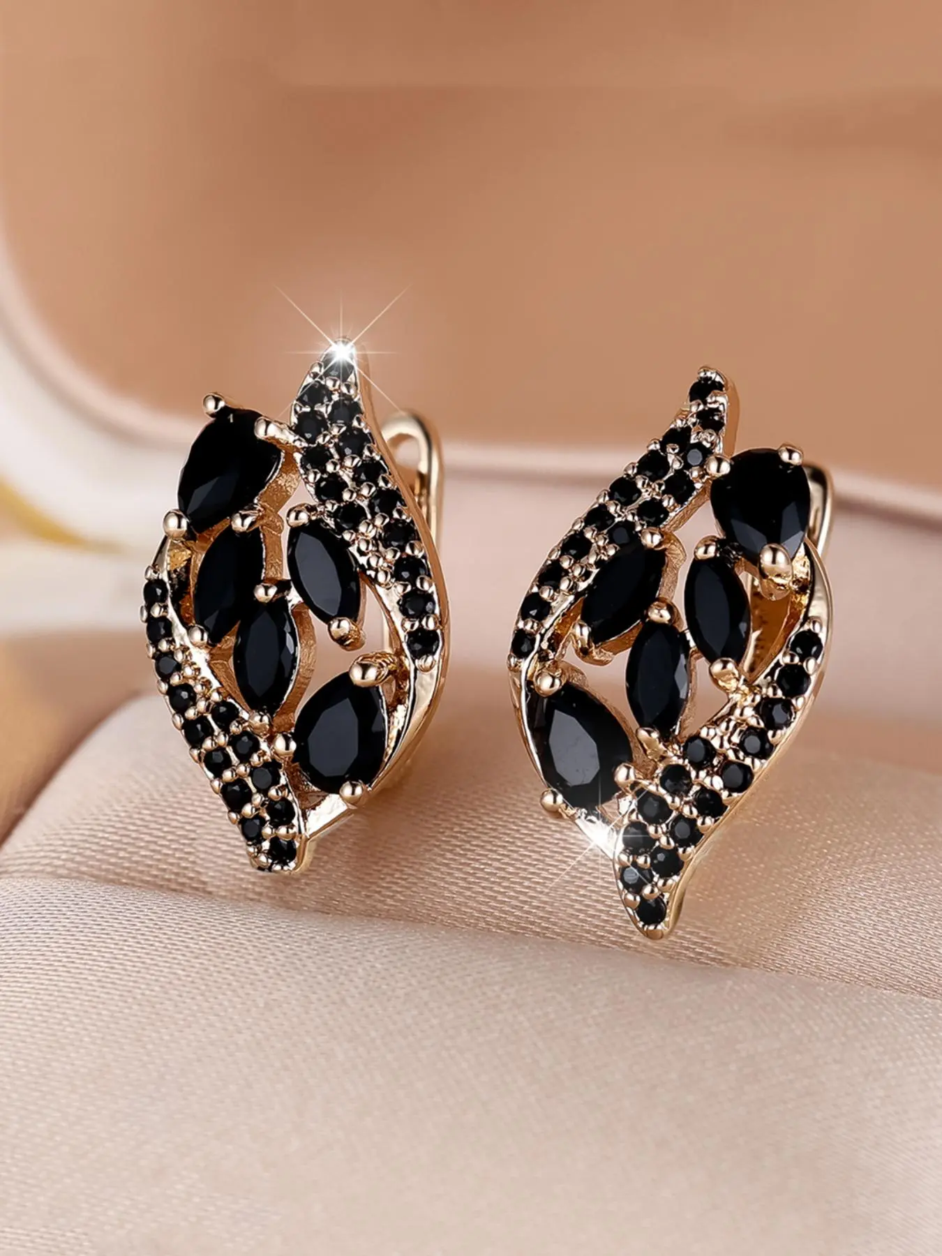 Elegant Rhinestone Decorated Stud Earrings, Shining Earrings, Fashionable Jewelry for Women for Party, Daily Clothing Decor, Trendy All-match & Exquisite Jewelry for Birthday Gift, Zircon Stud Earrings