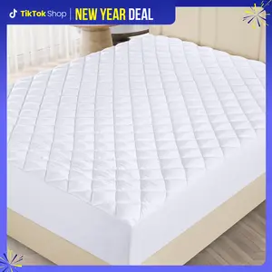 Utopia Bedding Quilted Fitted Queen Mattress Pad, Soft & Elastic Fit Mattress Protector, Stretches Deep up to 16 In, Durable White Fiberfill Polyester