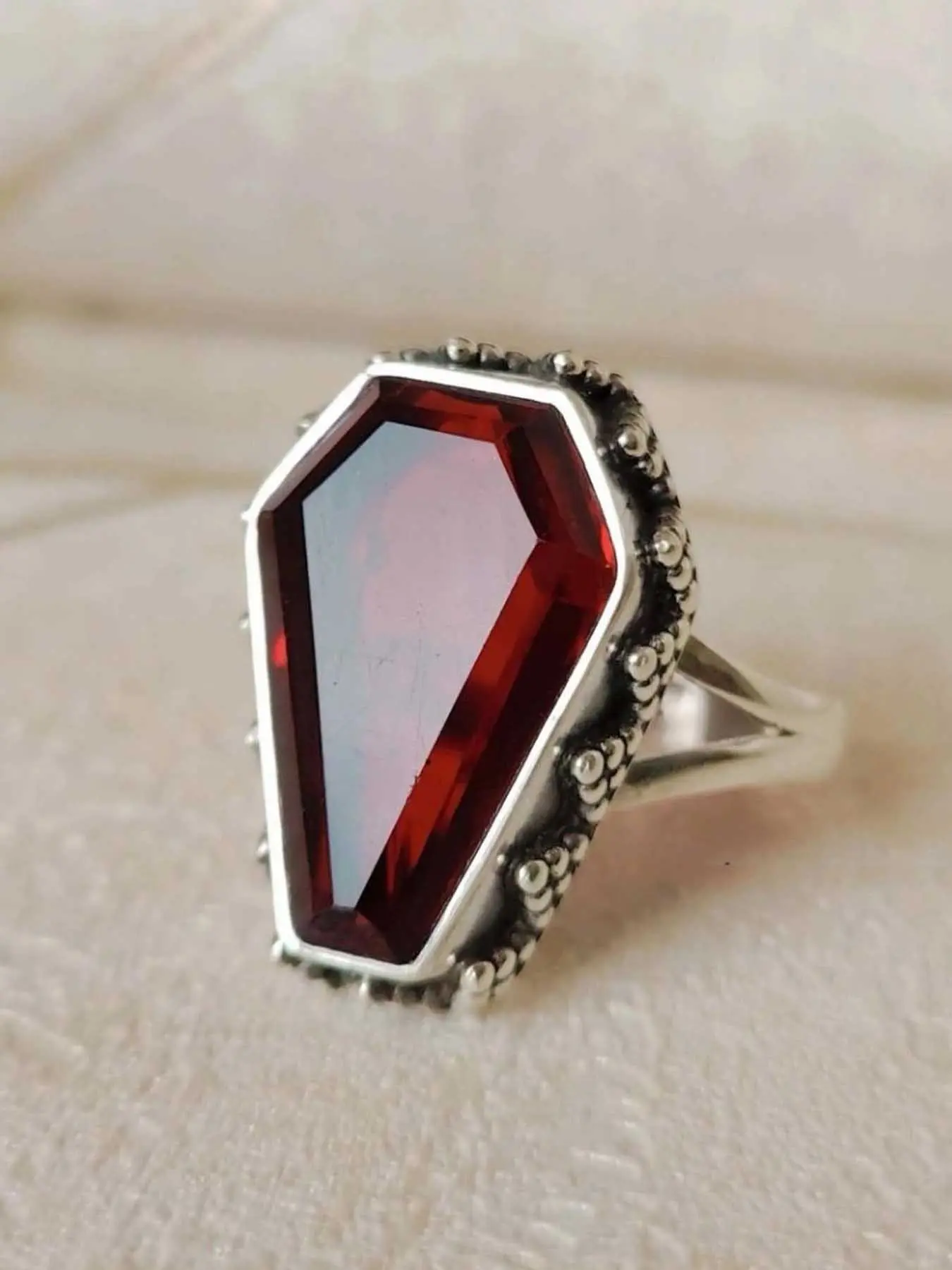 Gothic Crystal Coffin Ring for Men and Women, Vintage Punk Design, Halloween Party Creative Personality Ring, Unique Jewelry Gift, Statement Rings, Unique Rings