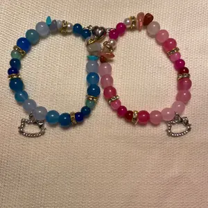 Matching kitty pink and blue bead bracelet for friends, family and couples
