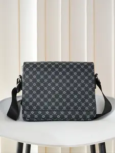 Men's Geometric Pattern Crossbody Bag, Multifunctional Bag, Stylish Functionality with 26cm Large Capacity for Tablets and Umbrellas, Metal Buckle Wide Shoulder Strap Perfect for Work and Casual Outings, Casual Crossbody Bags