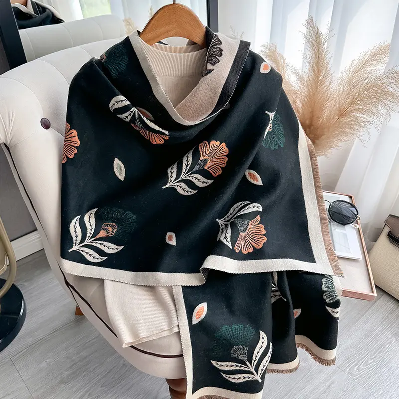 Women's Boho Floral Scarf, Soft Warm Cashmere-Like Oversized Shawl, Reversible Blanket Wrap for Fall Winter, Scarf Style, Floral Print, Oversize Cut, Female, Boho Floral Pattern