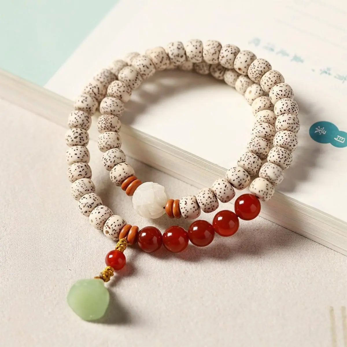 Unisex Premium Hainan Maogan Natural Xingyue Bodhi Wrist Mala Bracelet - Exquisite Handmade Craft, Minimalist Raw Non-Bleached Non-Degreased, Durable&Auspicious Amber Accessory for Adults' Meditation Healing, Birthday Gift-2556, Unisex Names, Collectibles