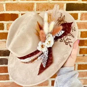 Custom burned hat | hand Burned hat | customized wide brim hat | branded wide brim hat | burned felt hat | western hat | Nashville style hat | concert outfit | country music outfit | Fort Worth outfit | cowboy hat | cowgirl hat | felt hat | etched hat | b