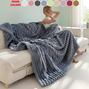 Double-sided Plush Blanket, 1 Piece Soft Skin-friendly Warm Throw Blanket, Lightweight Cozy Blanket, Reversible Blanket, Classic Stripe Pattern, All Seasons, Multifunctional Blanket for Home Office Couch Camping Car Travel, Bedroom Decor, Christmas Gift