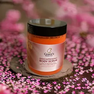 Brightening body scrub