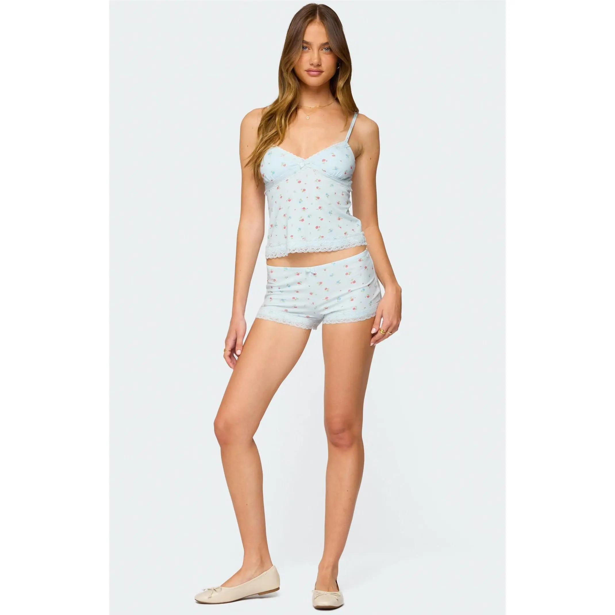 Edikted Women's Aurea Lacey Floral Shorts