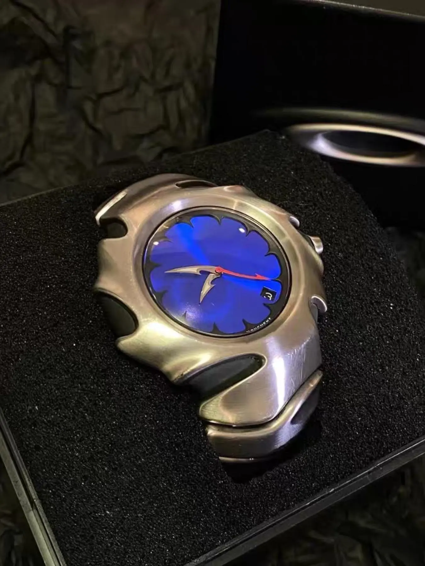 Punk Style Blade Design Quartz Watch, Casual Trendy Wristwatch, Fashion Wristwatch, Creative Round Dial Watch for Men, Trendy All-match & Exquisite Casual Analog Watch for Birthday Gift with Box