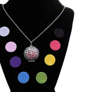 Essential Oil Necklace Diffuser with 14 Inch Chain and 9 Cotton Pads for Customizable Fragrance Experience