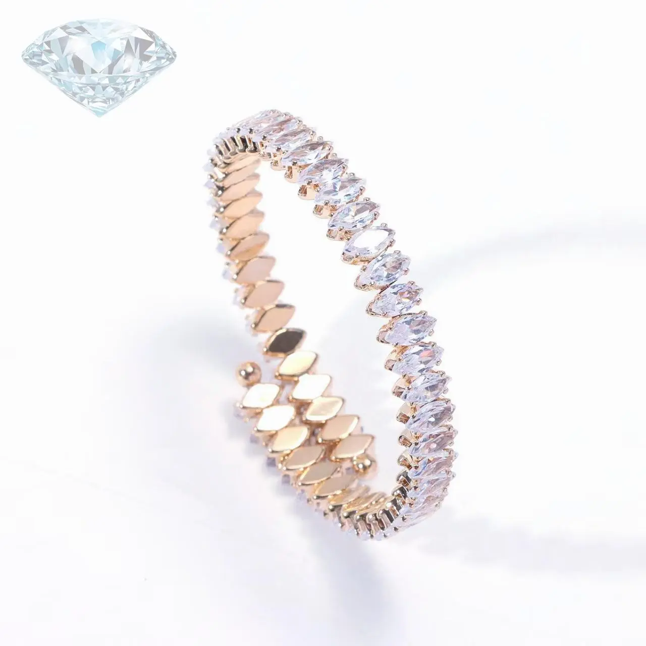 Women's Bling Diamond Bangle Bracelet, Dazzling Cubic Zirconia Inlaid Claw Chain, Elastic Fashion Costume Jewelry, Bling Diamond Bracelet, Diamond Accents Design