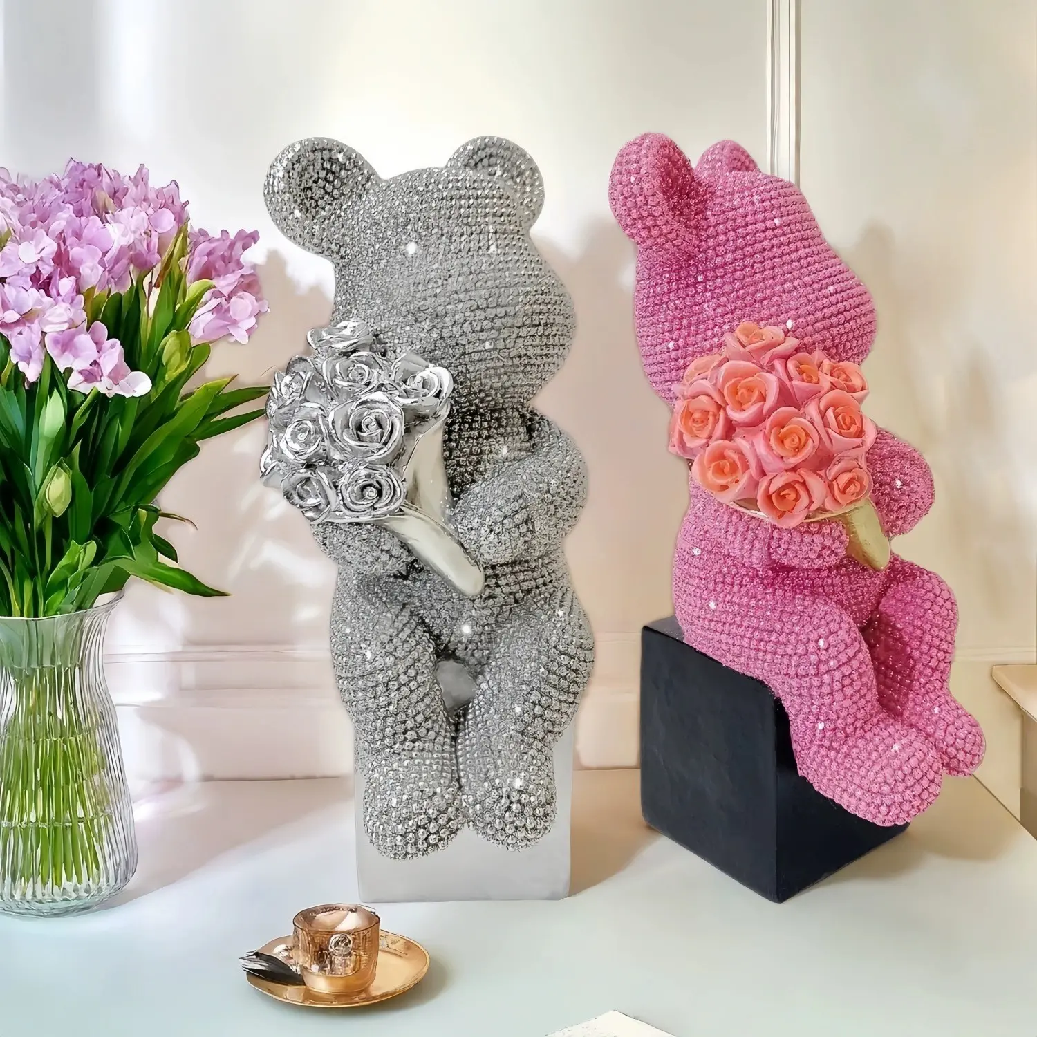 Resin Craft Bear Figurine, Valentine Gift for Girlfriend, Home Decor Ornament, Elegant Design, Perfect for Living Room Decoration, Ornaments Statues, Resin Animal Sculptures, Art Figurine, Animal Decorative Figurines, Decorative Home Ornament