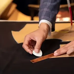 10-Piece Erasable Fabric Chalk Set, Triangle Tailoring Chalk, Multi-Color Sewing Pattern Marking Tool, Suitable for All Clothes, No Residue, Sewing Tools