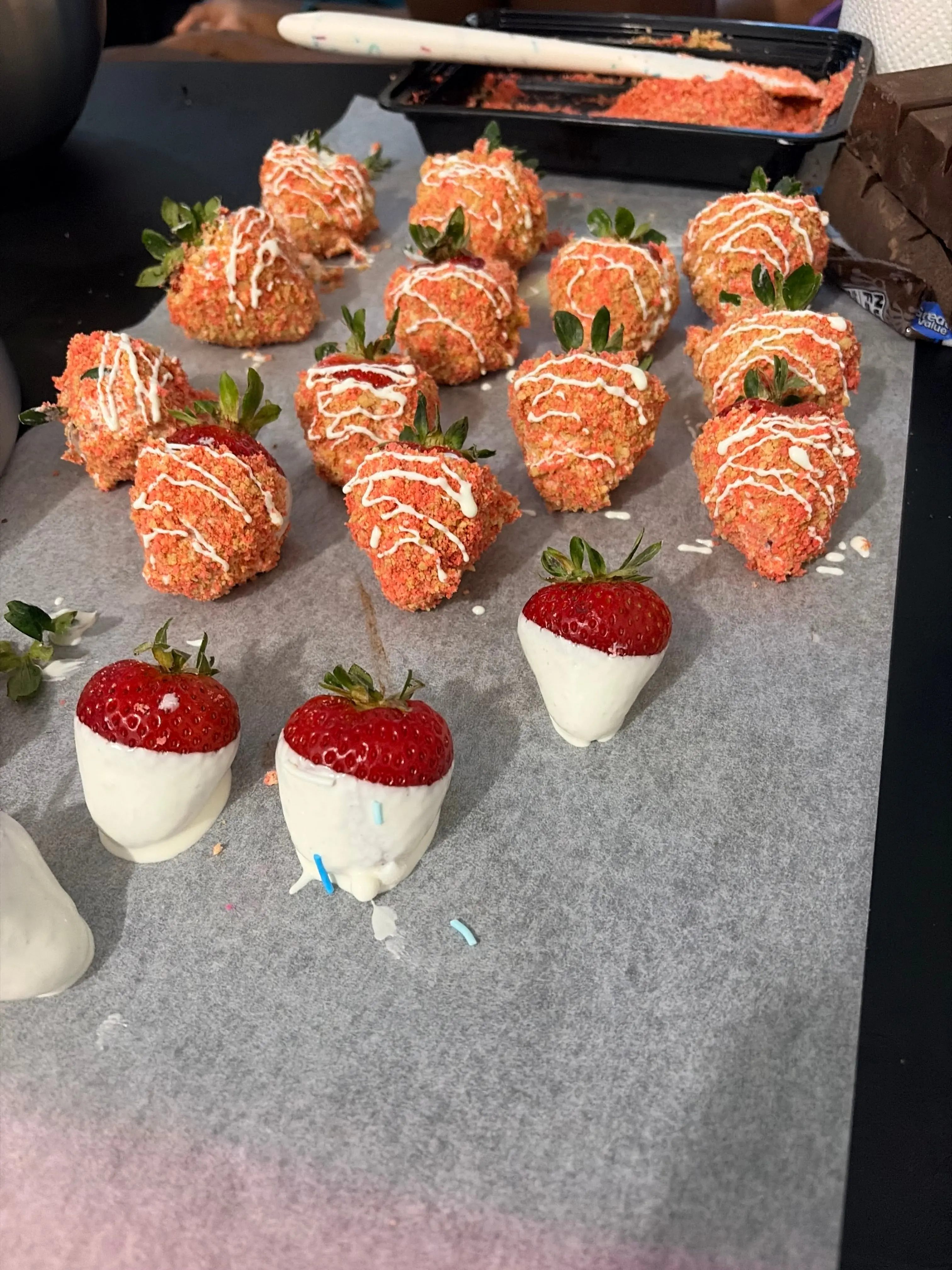 Chocolate covered strawberries crunch