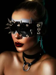 Unisex Punk Style Geometric Decorative Sunglasses, Fixed Rivet Design, PC Frame, Perfect for Special Holidays & Concerts, Unique Look