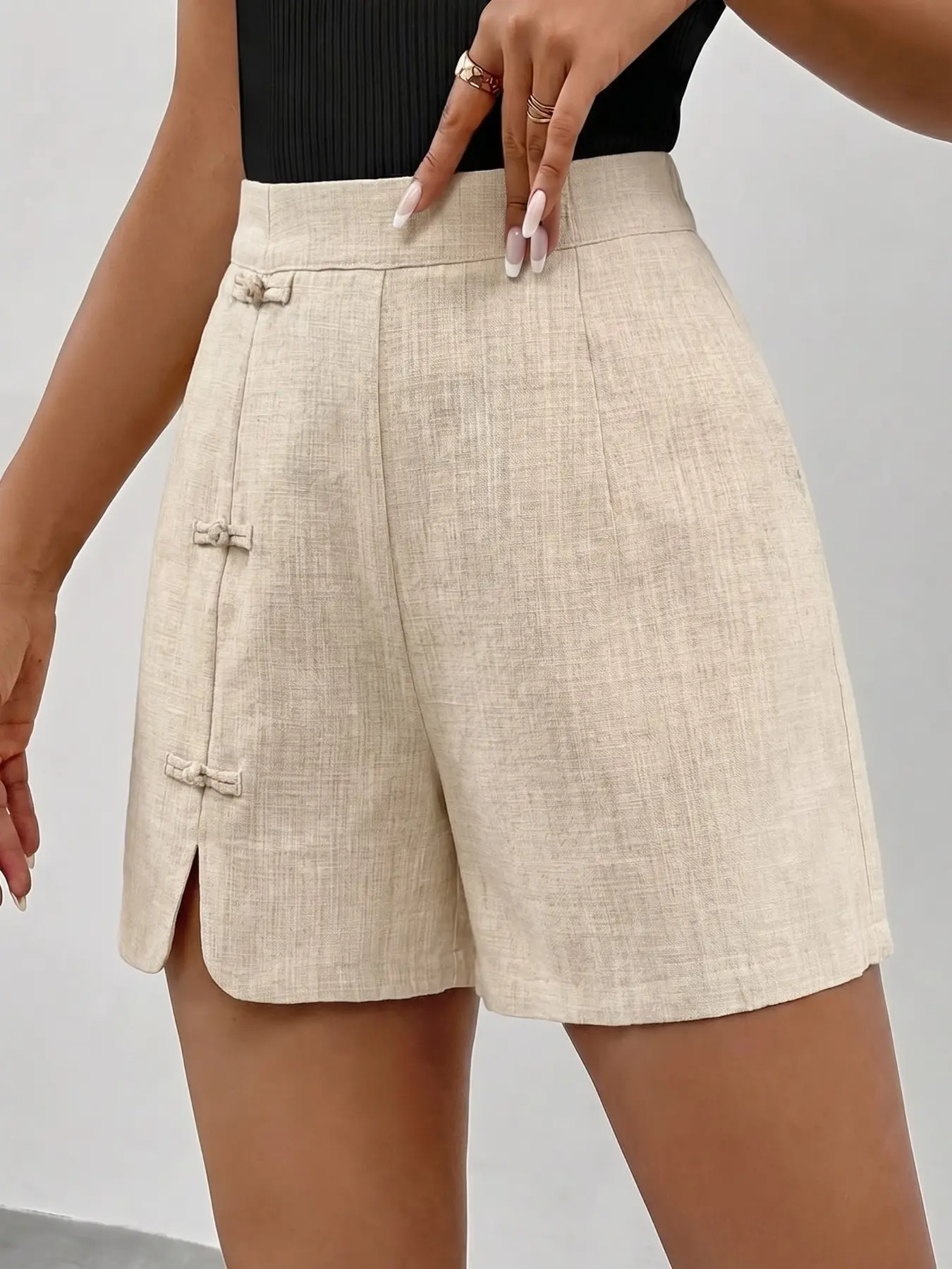 Ladies' linen lightweight Basic casual fit shorts, Daily Shorts, Bottoms, elastic waistband with side slit design, decorated with Traditional Chinese knot buttons, elegant aesthetic summer shorts, suitable for work or outdoor wear, Womenswear